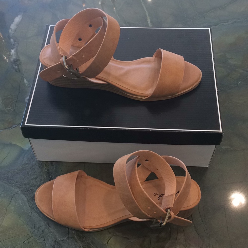 NIB Tan Nubuck Wedge Sandals!